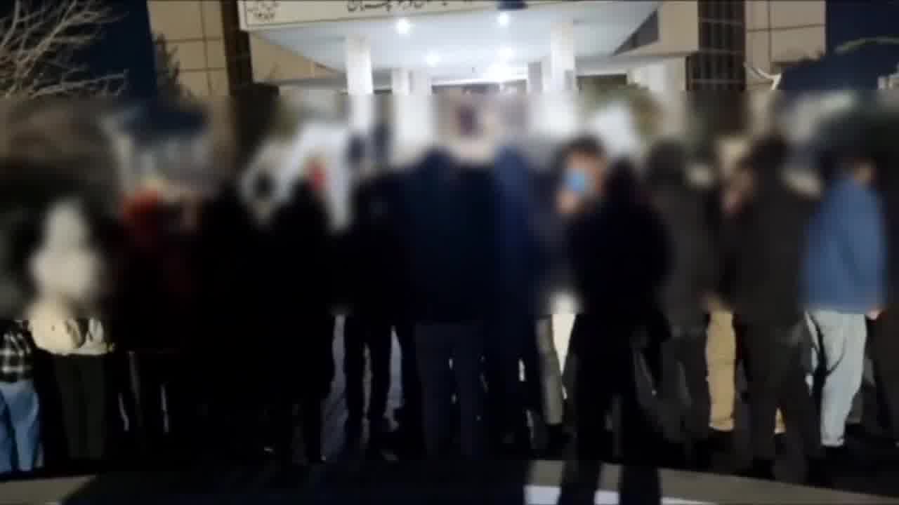 Zahedan, southeast Iran:Students at University of Sistan & Baluchestan held nightly protest rally chanting anti-regime slogans: Students will die but won't accept humiliationWe have neither water nor bread, high prices be damned