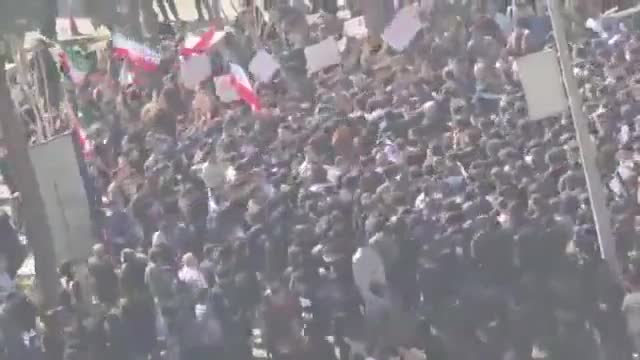 Student protests erupted today at key universities in Tehran and Mashhad, with demonstrators chanting anti-regime slogans like “Death to Khamenei” and “Freedom.” Some even called on the U.S. to intervene, declaring they would “finish the job.”