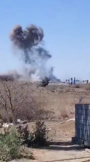 This video reportedly shows the targeting of a headquarters belonging of Kataib Hezbollah n the Jurf al-Sakhar subdistrict of Babil Governorate - @ahmed33_ied