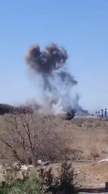 This video reportedly shows the targeting of a headquarters belonging of Kataib Hezbollah n the Jurf al-Sakhar subdistrict of Babil Governorate - @ahmed33_ied