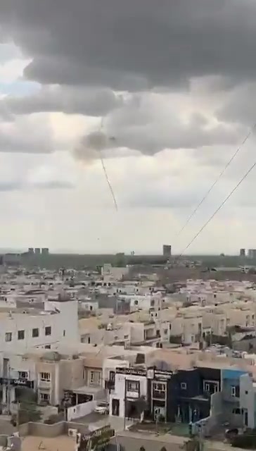 The 1st impact on the international of Hawler (Erbil) was reported an hour ago - it struck a side belonging to the US/Coalition forces ≈1k away from the runway. Now: explosions are being reported above the skies of Hawler, reportedly from interceptions of drones or missiles launched by Iran - shortly before ≈15-20 minutes, a drone has been heard circulating above Hawler; not known to whom it belongs