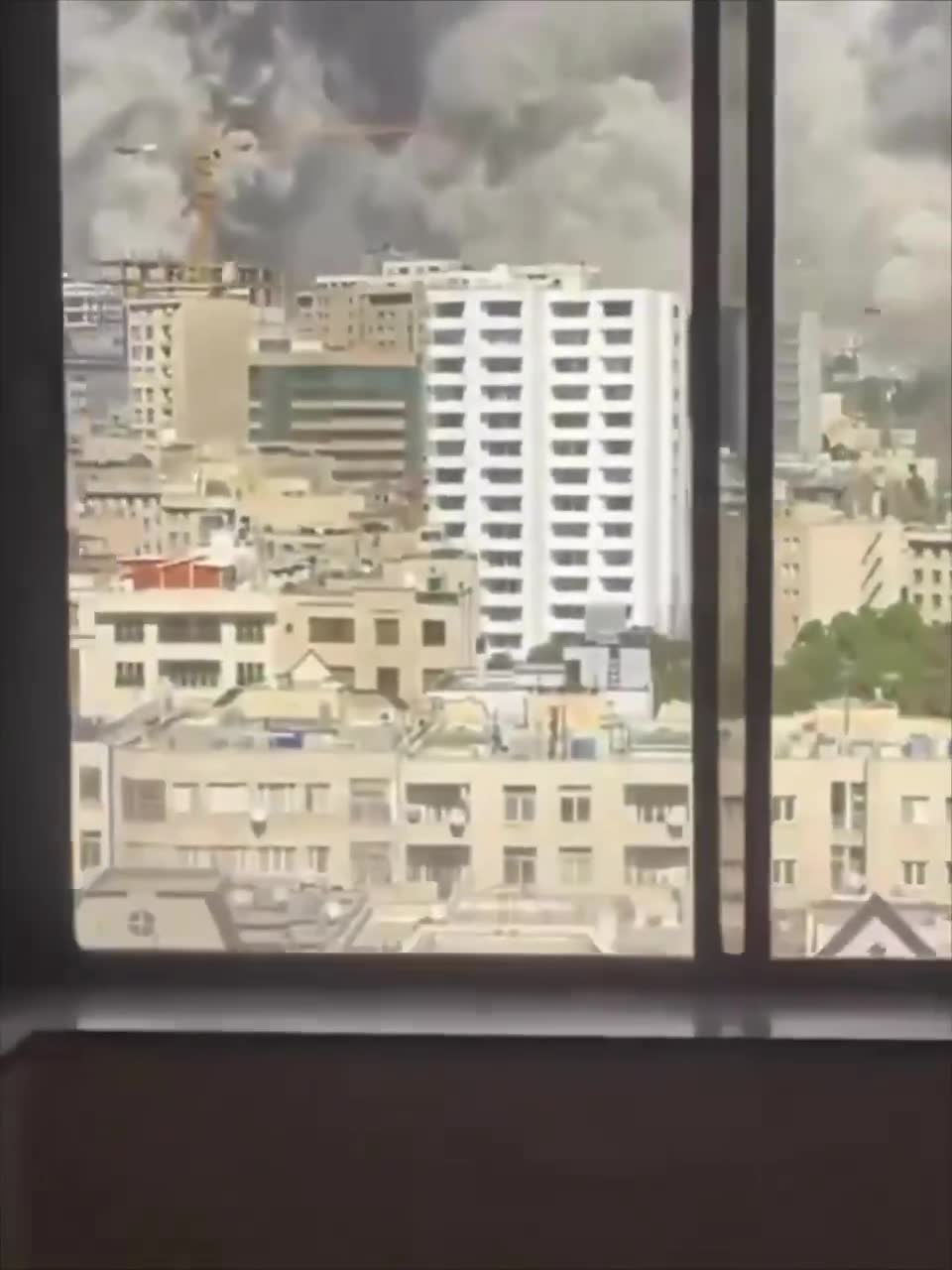 Destruction of Revolutionary Guard headquarters in Tehran