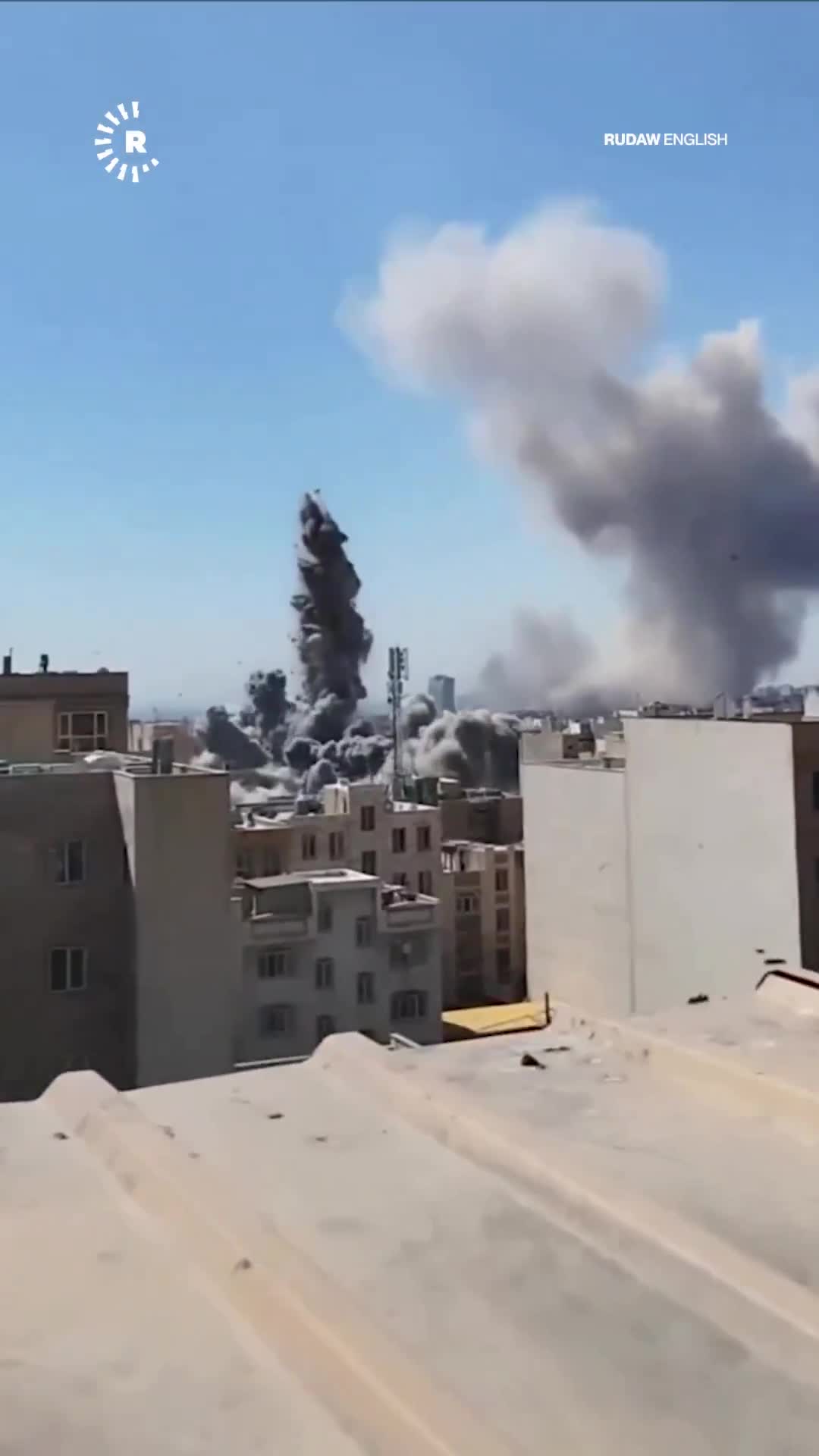 Footage appears to show an Israeli airstrike on IRGC intelligence in Tehran's northeastern Narmak quarter