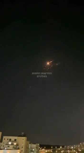 More footage of the ballistic missile over Jerusalem/Beit Shemesh along with interceptors