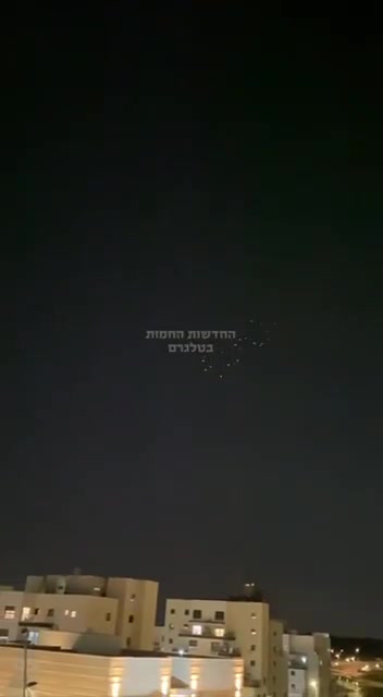 More footage of the ballistic missile over Jerusalem/Beit Shemesh along with interceptors