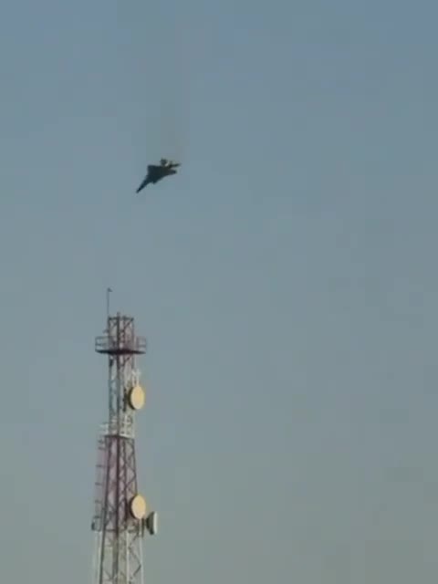 Video shows Kuwaiti air defenses accidentally shooting down a US F-15 fighter jet.