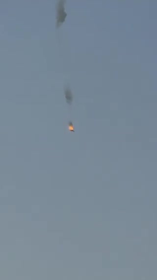 Based on shared footage online, it appears two separate F-15 jets may have crashed — one fully engulfed in flames, the other with fire visible near the right engine only. This could explain Kuwait’s announcement that several jets crashed