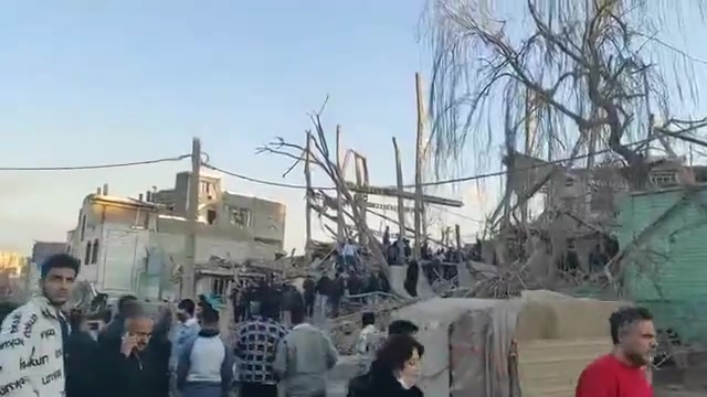 A police station in Sanandaj (Sena) was flattened in an Israeli / US airstrike this morning