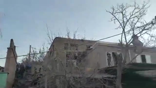 A police station in Sanandaj (Sena) was flattened in an Israeli / US airstrike this morning