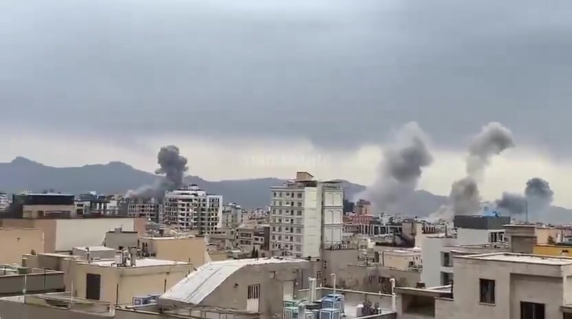 Heavy and continuous bombardment of the capital, Tehran