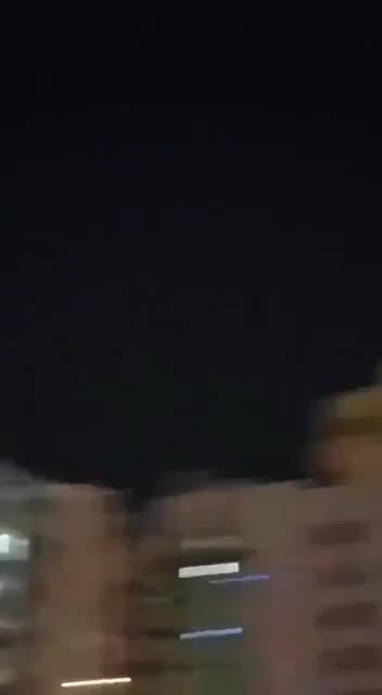 There is footage on social networks claiming that an Iranian drone struck a building in Dubai. Earlier, the IRGC took responsibility for striking a site that housed American soldiers in Dubai. This footage may be related to the claim