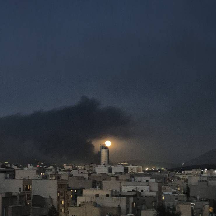 Something near the Tehran Pars 1st Square (Falake Avval) has been hit 