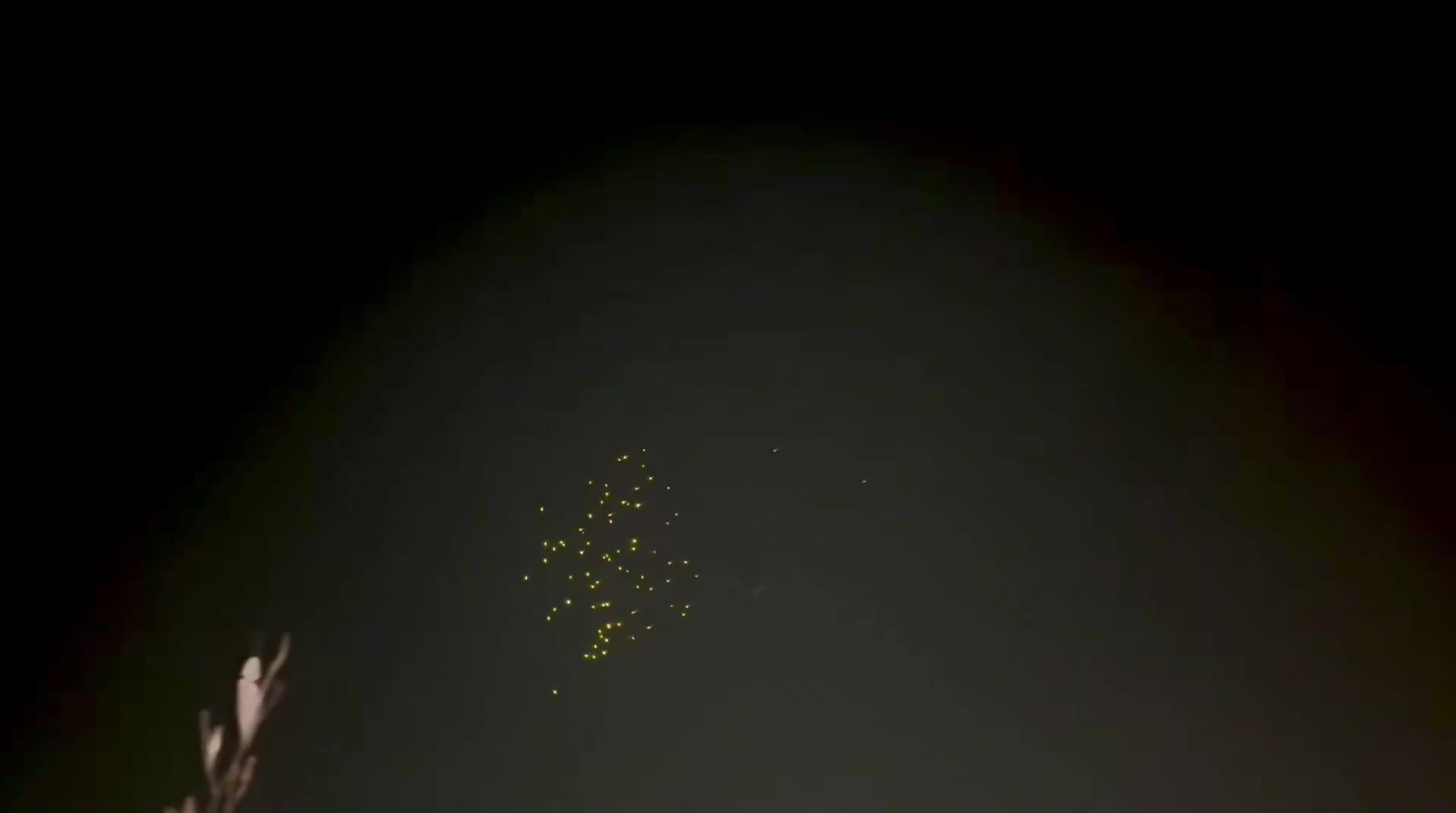 Iranian MRBM attack on central Israel moments ago using a large cluster munition warhead