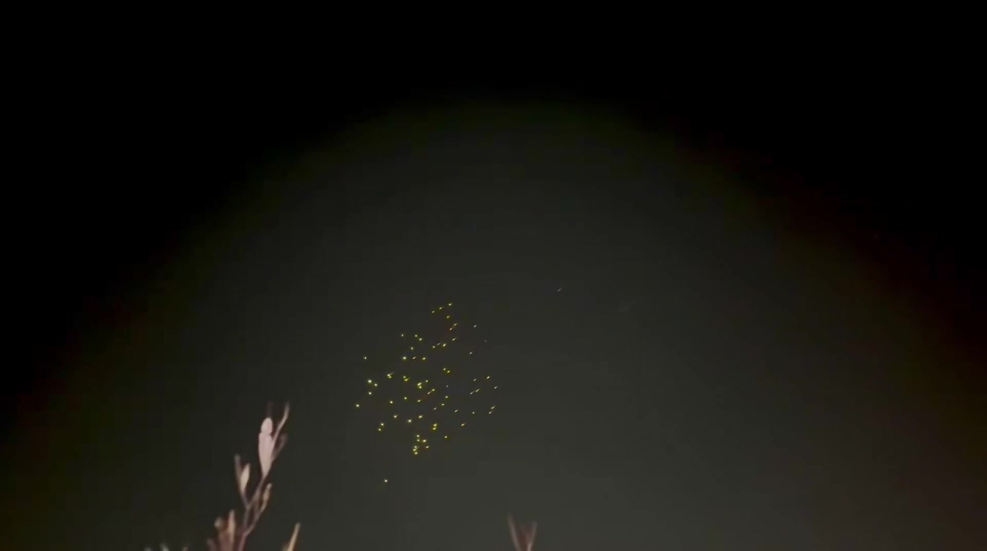 Iranian MRBM attack on central Israel moments ago using a large cluster munition warhead