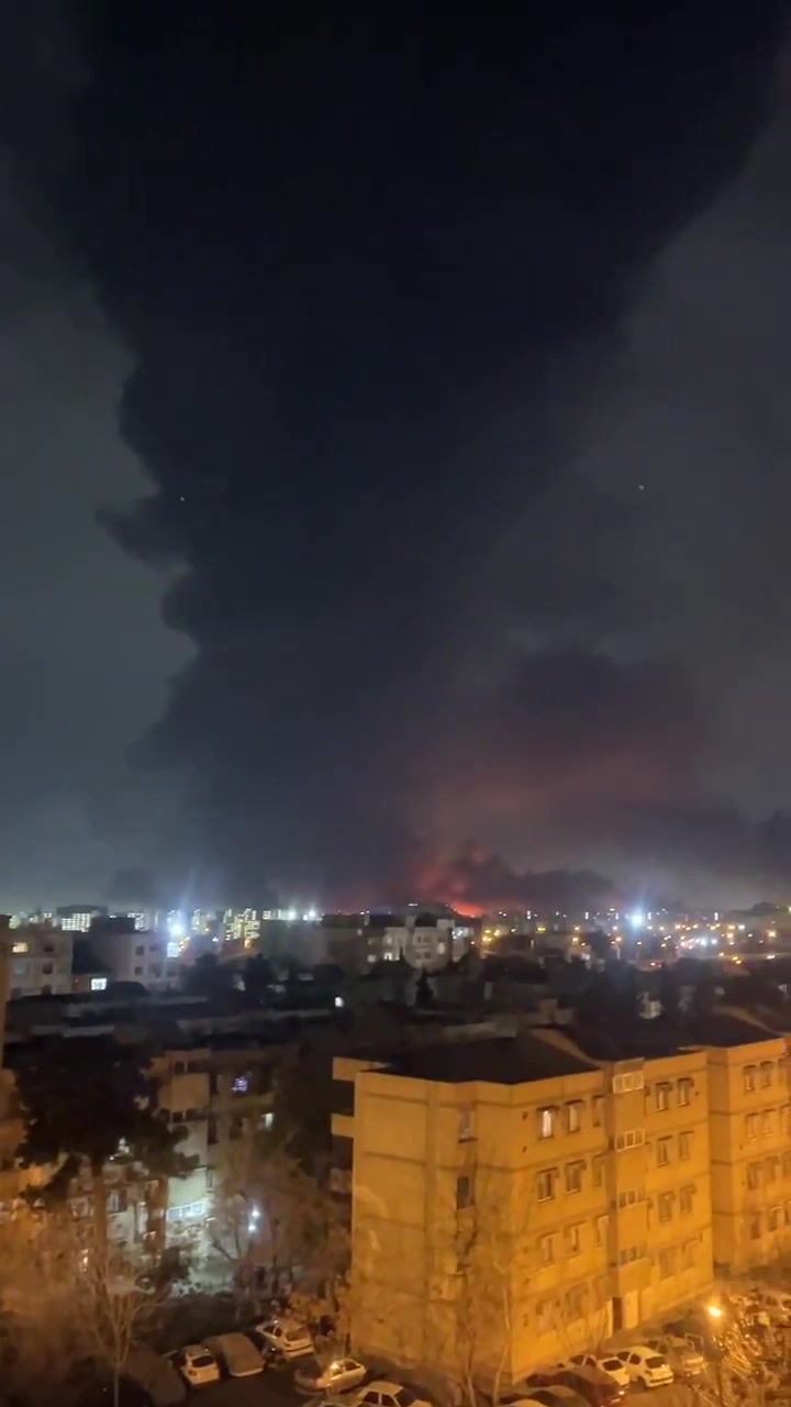 'Explosions in West Tehran' Video received: Mehrabad side