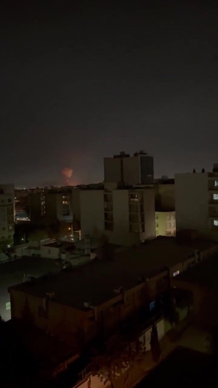 Violent bombardment in Tehran