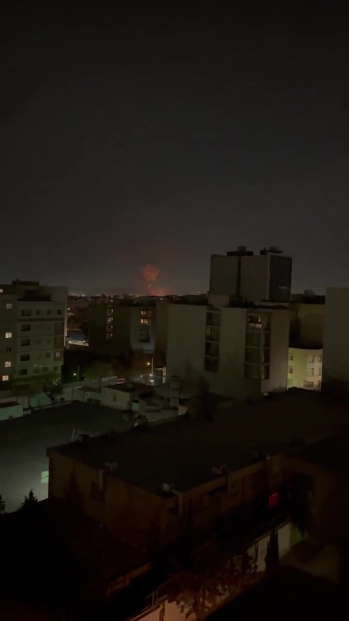 Violent bombardment in Tehran