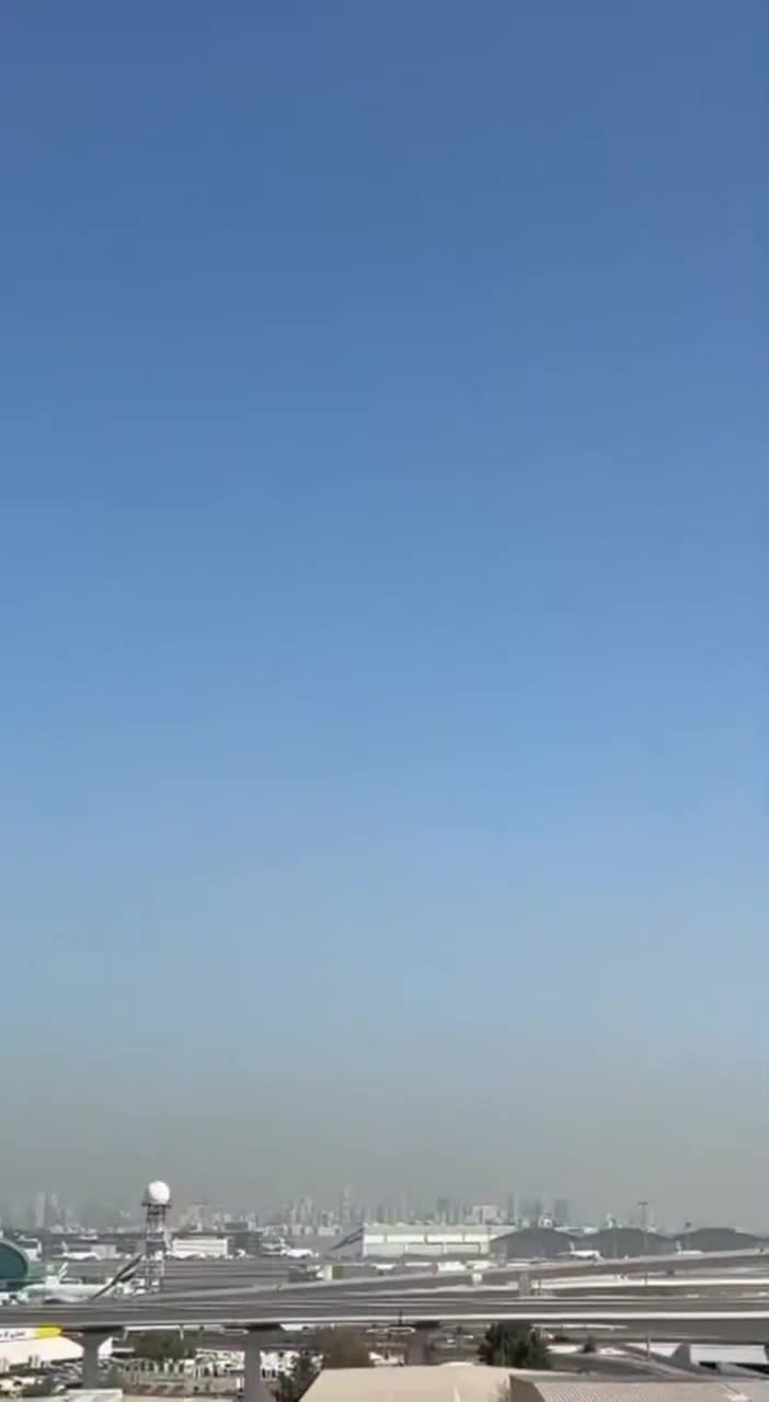 UAE: another Iranian strike hit near Dubai International Airport some moments ago.  Drone engines can be heard just before impact