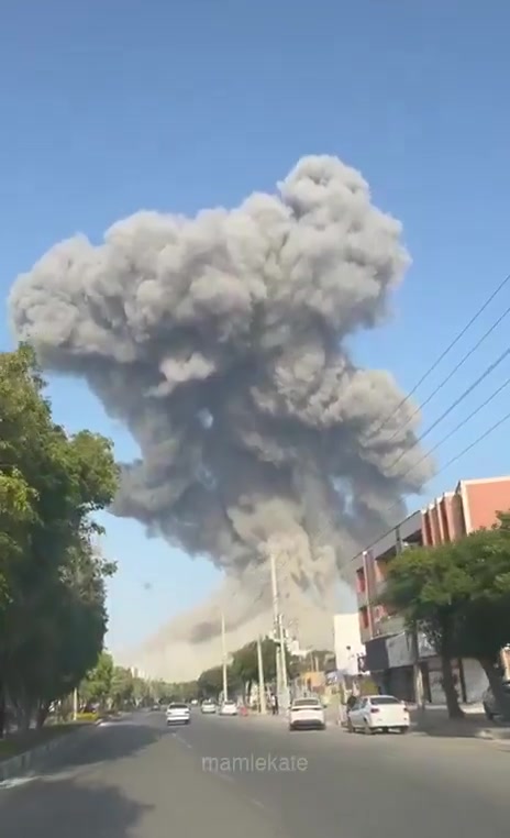 Massive cloud of smoke rising over the port city of Bushehr in southern Iran following American/Israeli airstrikes on Saturday afternoon