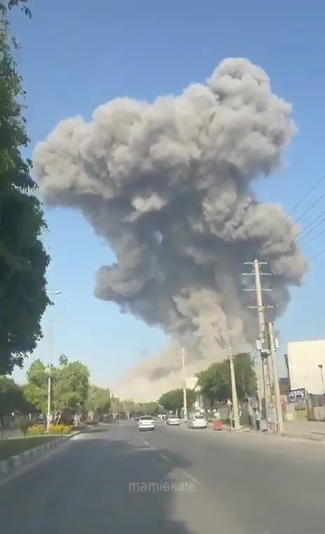 Massive cloud of smoke rising over the port city of Bushehr in southern Iran following American/Israeli airstrikes on Saturday afternoon
