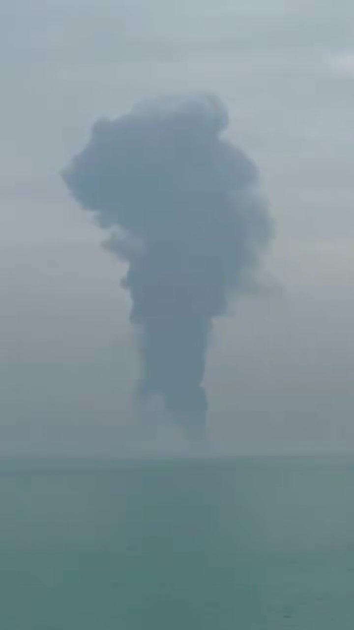 Reports of a major explosion near the Iranian port city of Bandar Abbas this morning