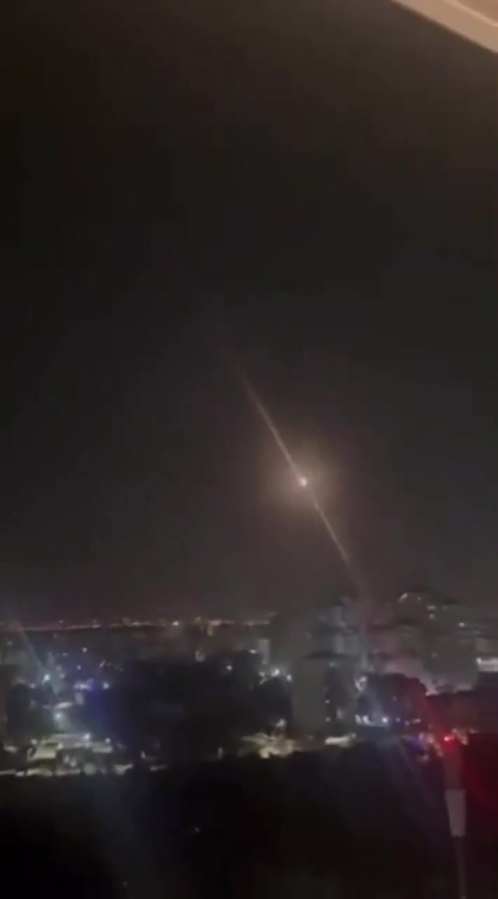 Footage reportedly shows a very close interception of an Iranian missile over Incirlik Air Base in Turkey earlier tonight