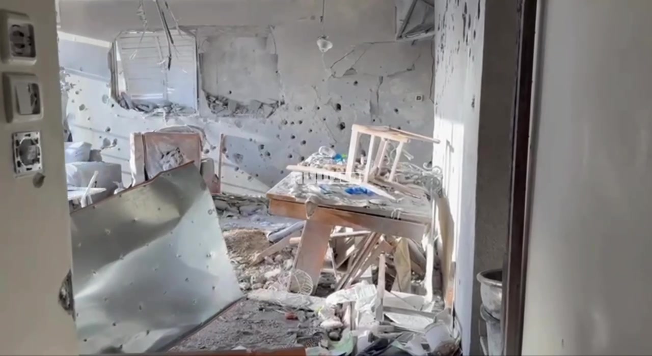 The apartment in Ramat Gan where the couple was found lifeless as a result of the fatal missile strike last night