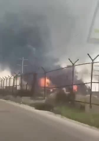 Massive fire at Phase 4 of the South Pars Refinery in Assaluyeh after an Israeli airstrike