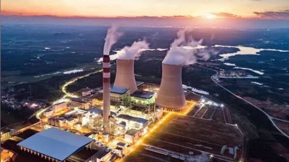 US-Israeli airstrikes targeted the Isfahan and Khorramshahr power plants moments ago. The Isfahan plant – with a capacity of 2500 MW, the largest in the country in terms of actual generation – is the largest thermal power plant in Iran and supplies the central industrial sector. The Khorramshahr plant – with a capacity of 1100 MW, the fifth largest in the country – is a vital electricity supply for southern Iran.