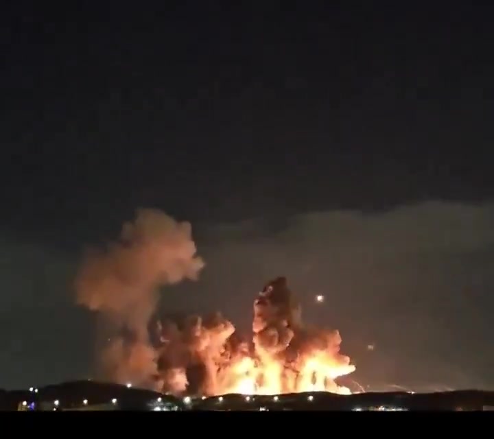 Massive explosions seen tonight in the Central Iranian city of Isfahan, following airstrikes by Israel and/or the United States