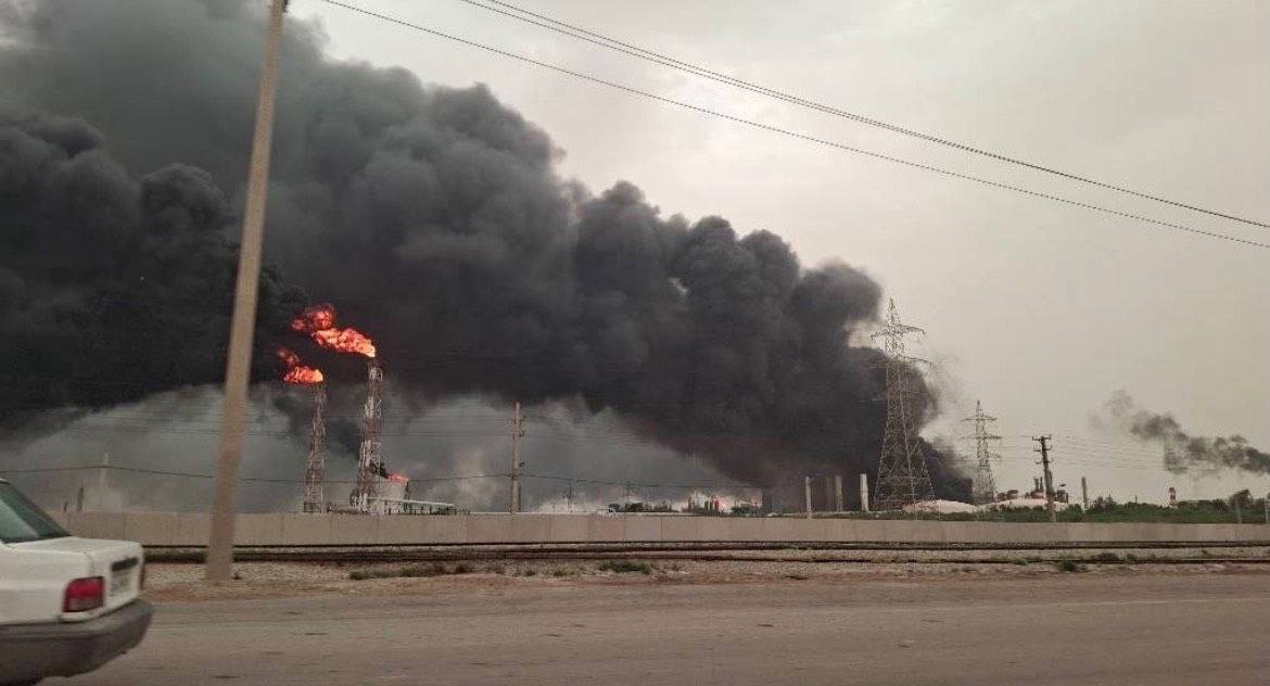 Mahshahr Petrochemical hit by an airstrike earlier today