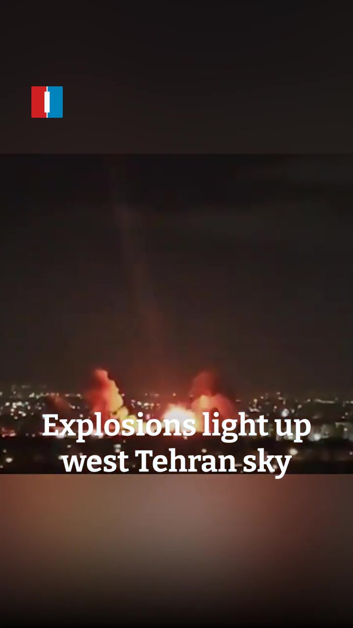 De puissantes explosions ont illuminé le ciel de l'ouest de Téhéran tôt lundi matin, à la suite de frappes aériennes israéliennes et américaines, selon des vidéos reçues par Iran International. Des habitants ont rapporté que les explosions se sont produites près de l'aéroport de Mehrabad.
