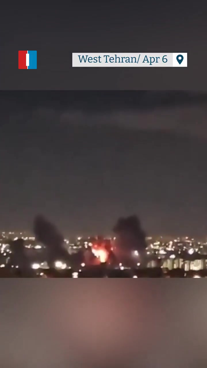 De puissantes explosions ont illuminé le ciel de l'ouest de Téhéran tôt lundi matin, à la suite de frappes aériennes israéliennes et américaines, selon des vidéos reçues par Iran International. Des habitants ont rapporté que les explosions se sont produites près de l'aéroport de Mehrabad.
