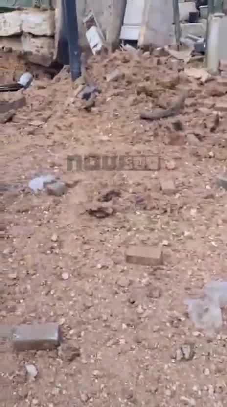 MDA: Treating 6 major crash sites in the Dan area, no casualties found. Documentation of damage from Rosh Ha-Ayin