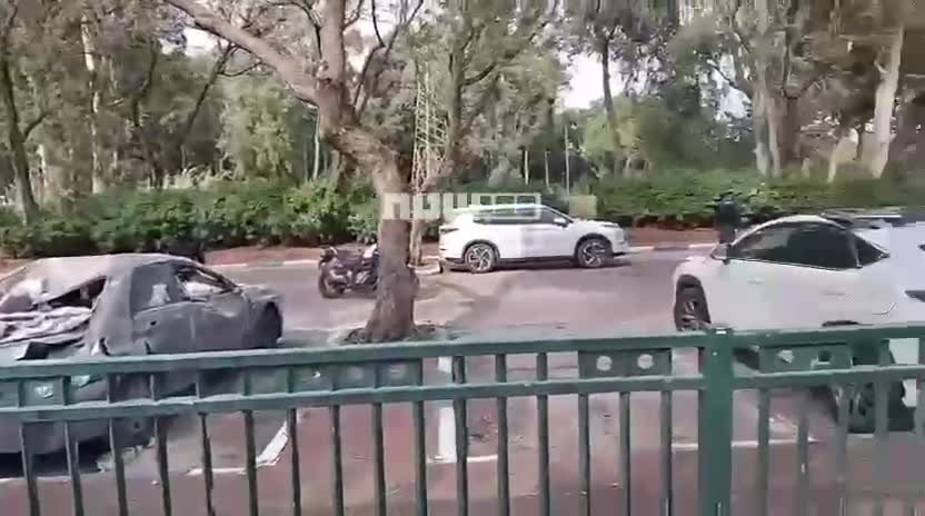 Debris fall reported near Ayalon Mall.