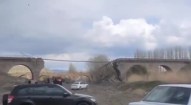 A railway bridge near Amin Abad in Zanjan Province, northwestern Iran, was destroyed in an Israeli airstrike. Earlier, the Israeli army warned Iranians against traveling by trains today