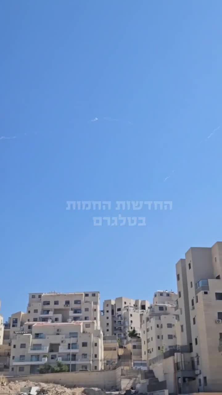 Ballistic missile interceptor seen launching from Central Israel during the recent wave of missiles launched by Iran