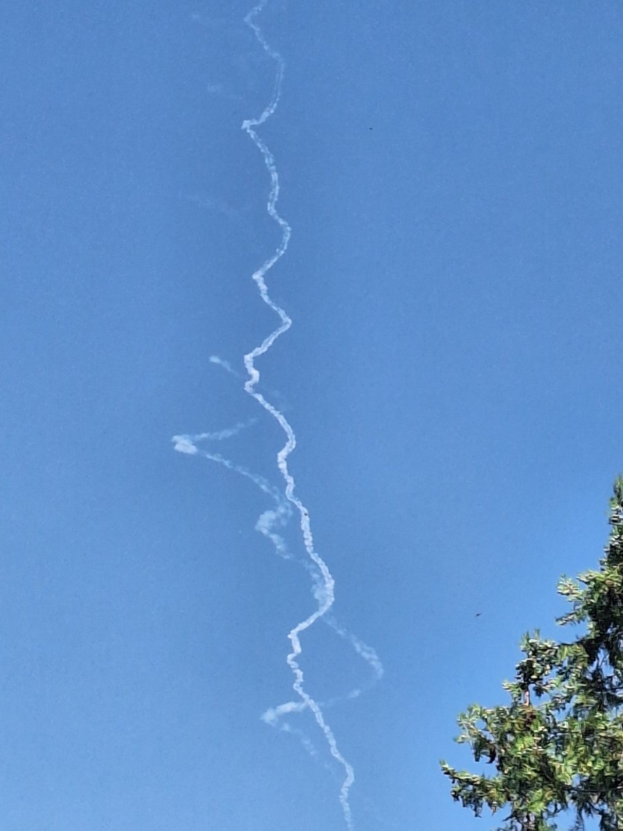 At least 3 ballistic missile launches from Iran, likely towards Jordan. Sirens are sounding in Jordan