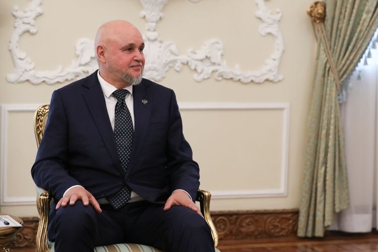 Iran's President and Russia's Energy Minister met in Tehran, discussing the bilateral relations