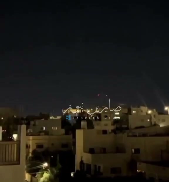 Jordanian skies now: US air defenses attempt to intercept Iranian missiles