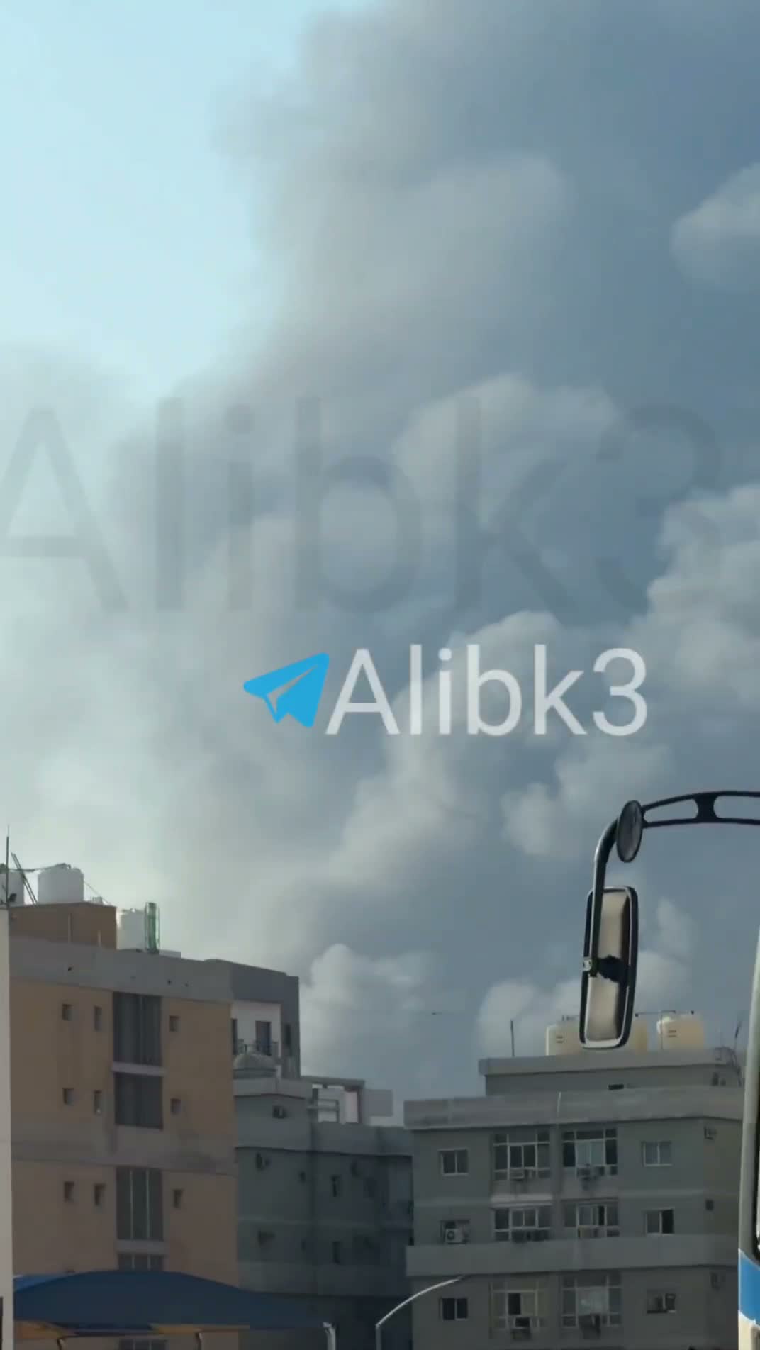 Very thick smoke from Kuwait as a result of Iranian missile strikes