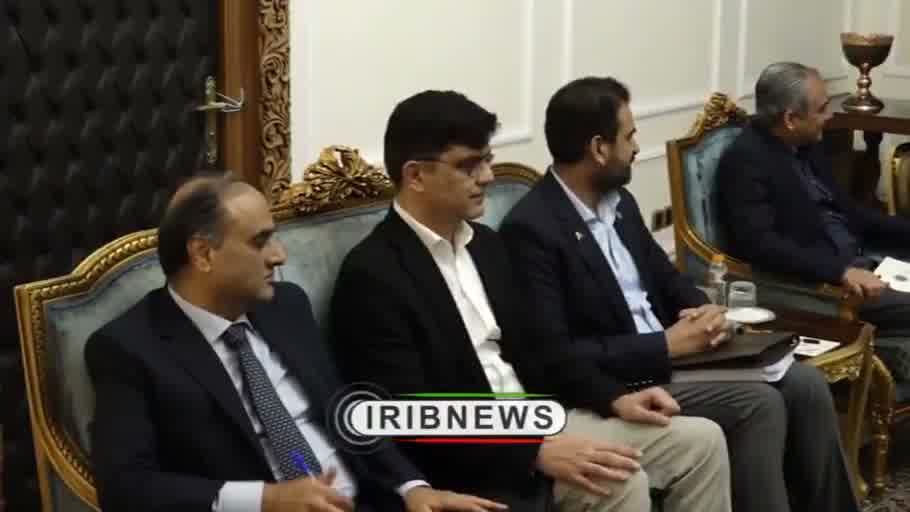 #Iran’s SNSC Secretary, meeting with #Pakistan Army Chief: Not a single particle of enriched nuclear material will leave Iran; it remains a national asset for domestic use. There will be no negotiations until the US builds trust by fulfilling Iran's conditions.